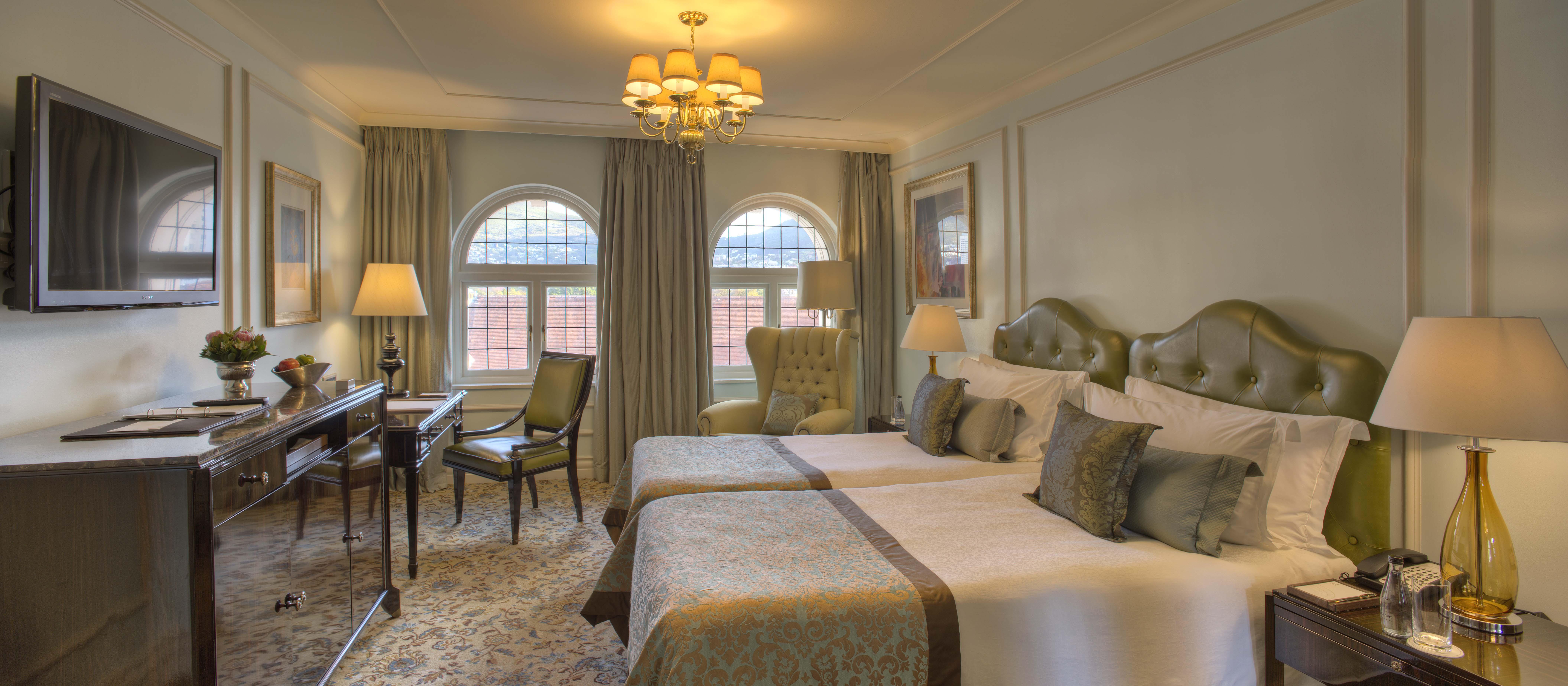 Taj Cape Town Hotel ภายนอก รูปภาพ A room at the hotel