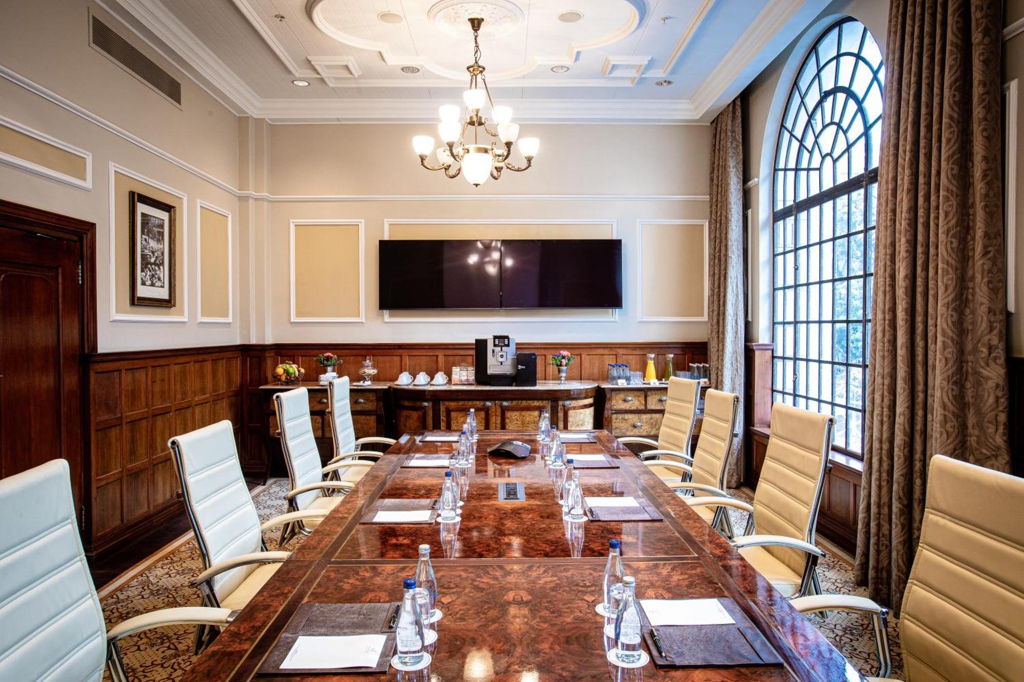 Taj Cape Town Hotel ภายนอก รูปภาพ Boardroom at the InterContinental London Park Lane