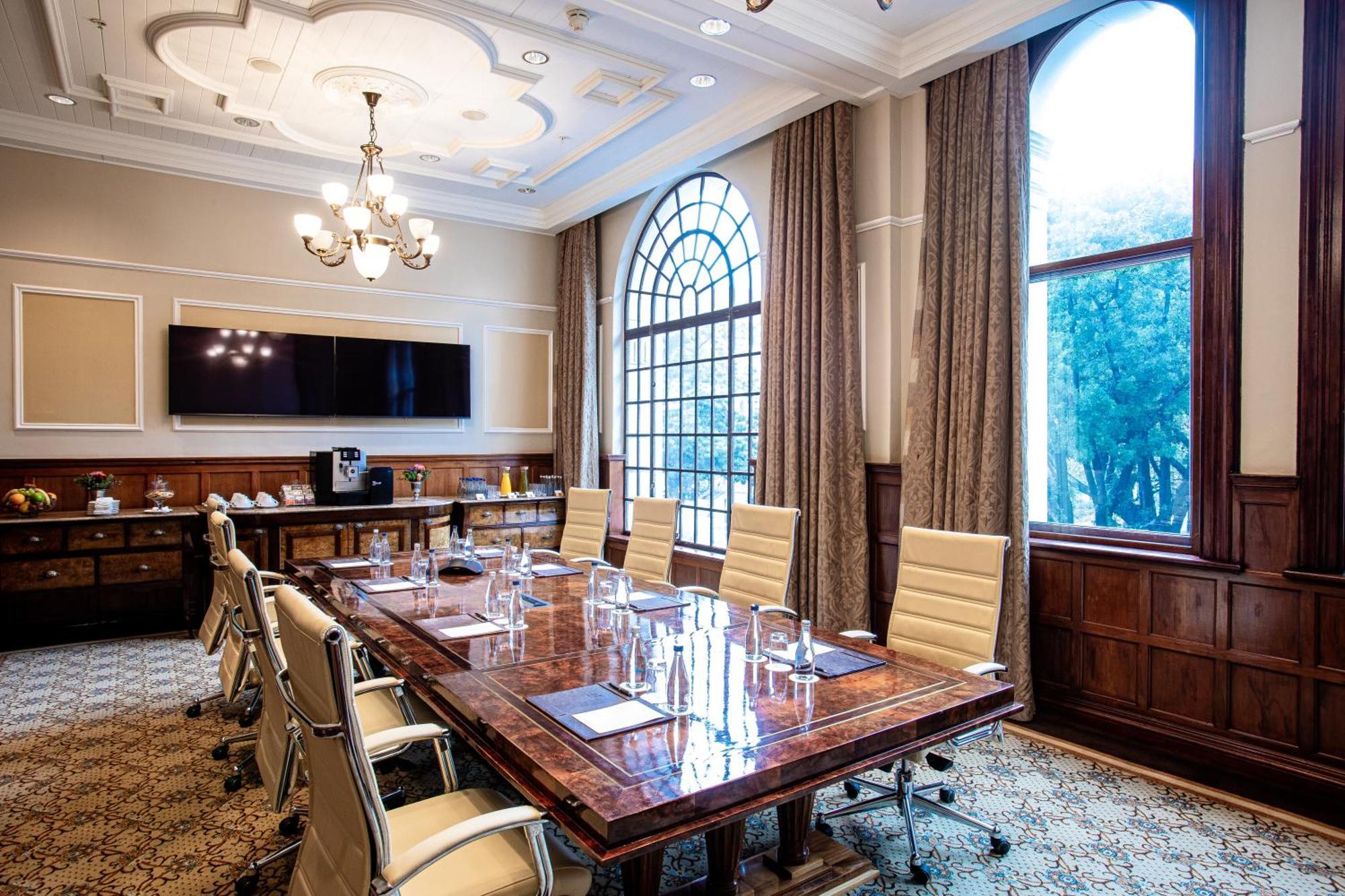 Taj Cape Town Hotel ภายนอก รูปภาพ Boardroom