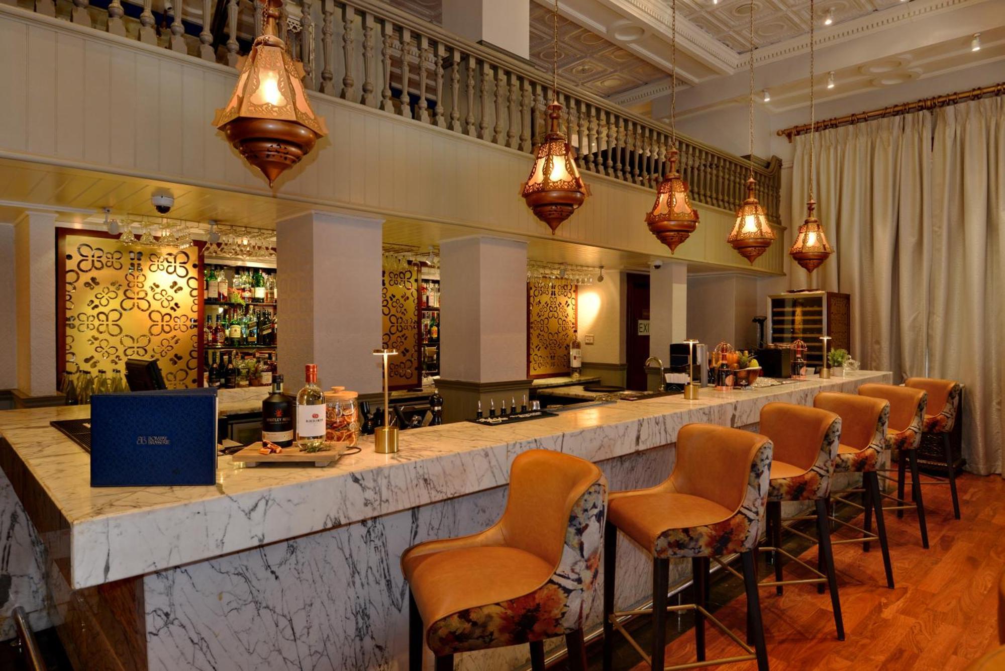 Taj Cape Town Hotel ภายนอก รูปภาพ The bar at the Mandarin Oriental, Bangkok